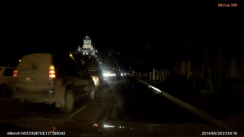 В Комсомольске-на-Амуре разыскивают водителя чёрного джипа, скрывшегося с места ДТП