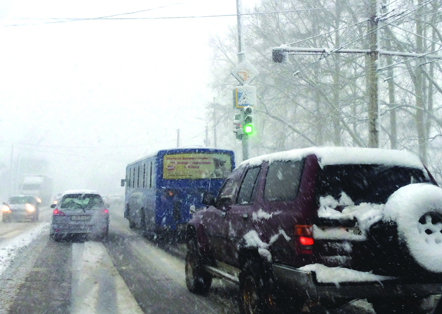 Некоторые частные перевозчики отказались выводить автобусы на линию во время прошедшего снегопада