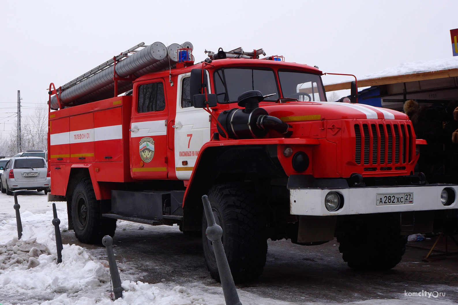 На пожаре в гаражном автокооперативе погиб человек