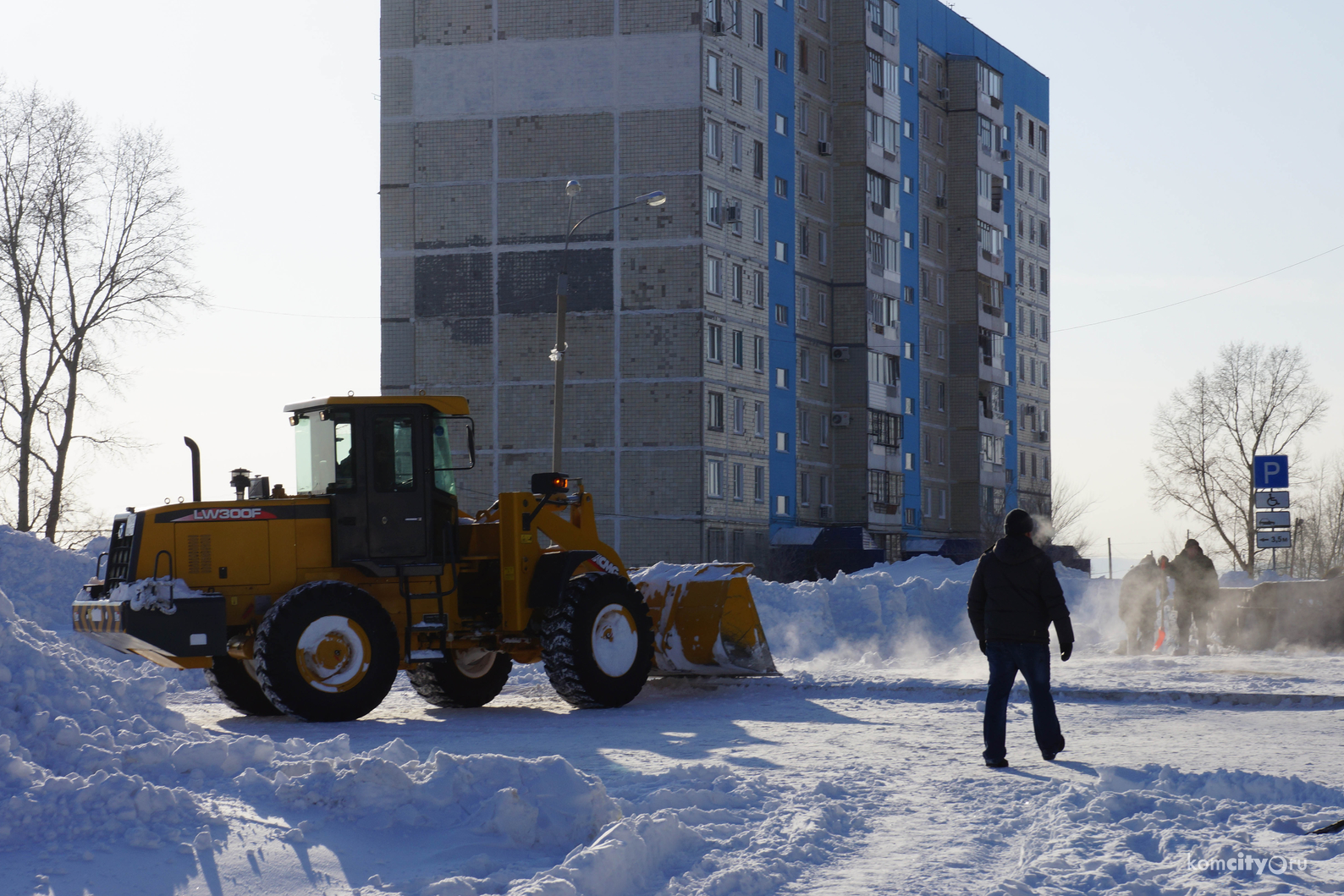 Последствия циклона продолжают “разгребать” в Комсомольске (Видео)