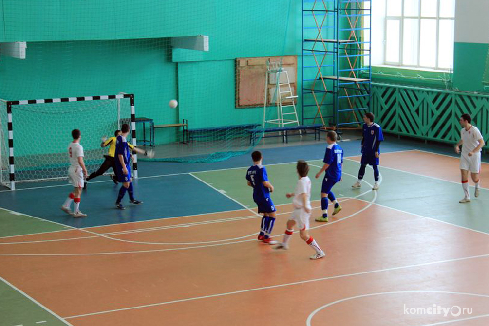 Соревнования на футбольный Кубок МТС стартовали в Комсомольске-на-Амуре