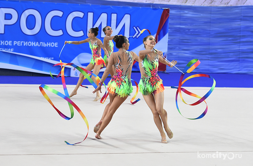 Комсомольские гимнастки вернулись со всероссийских соревнований