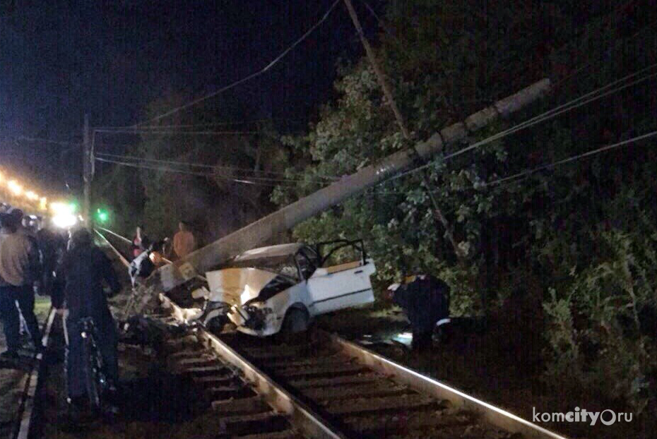 Водитель автомобиля, снёсшего электроопору, оказался в реанимации