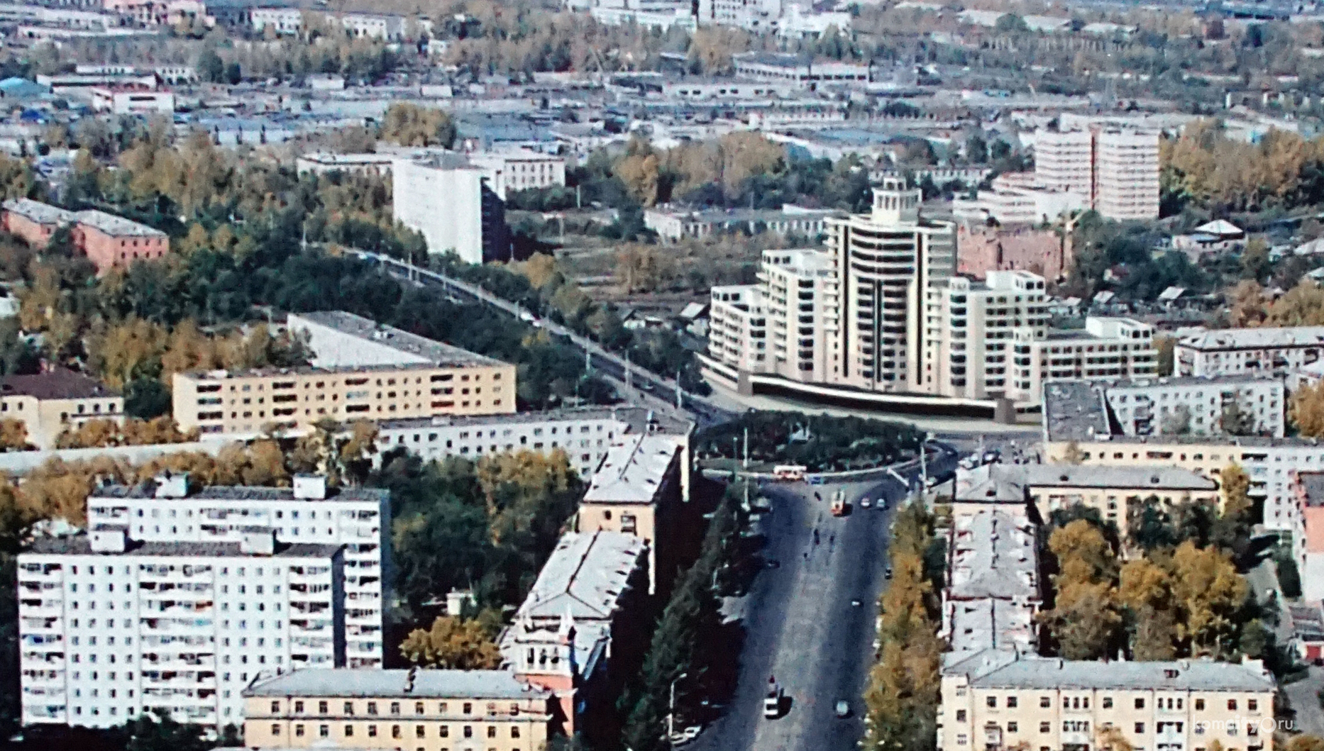 Металлургов комсомольск. Площадь Металлургов Комсомольск. Улица Металлургов Комсомольск на Амуре. Площадь Металлургов Комсомольск на Амуре фото. Жилые комплексы в Комсомольске-на-Амуре.