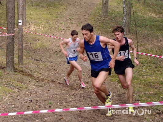 Комсомольские легкоатлеты соревновались в горном беге