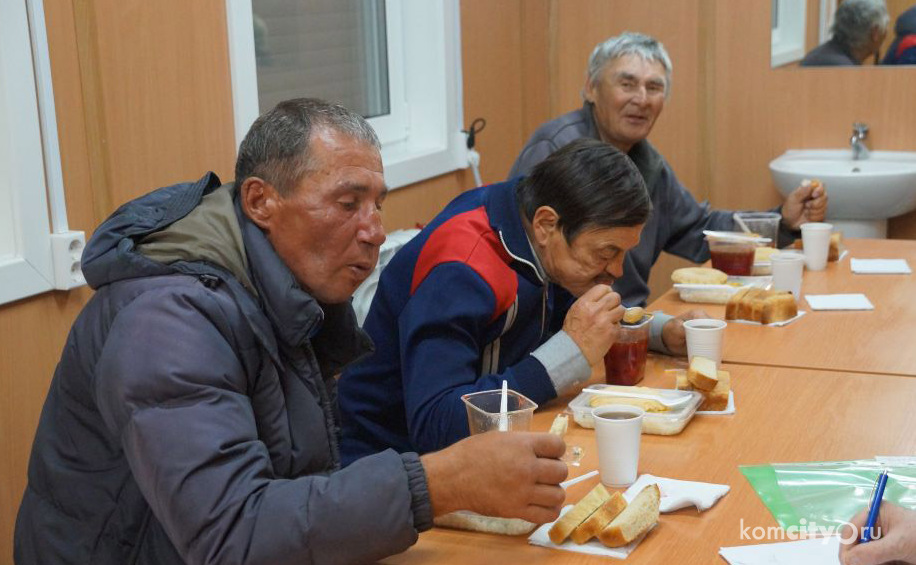 Кампания помощи бездомным в холода проводится в Комсомольске