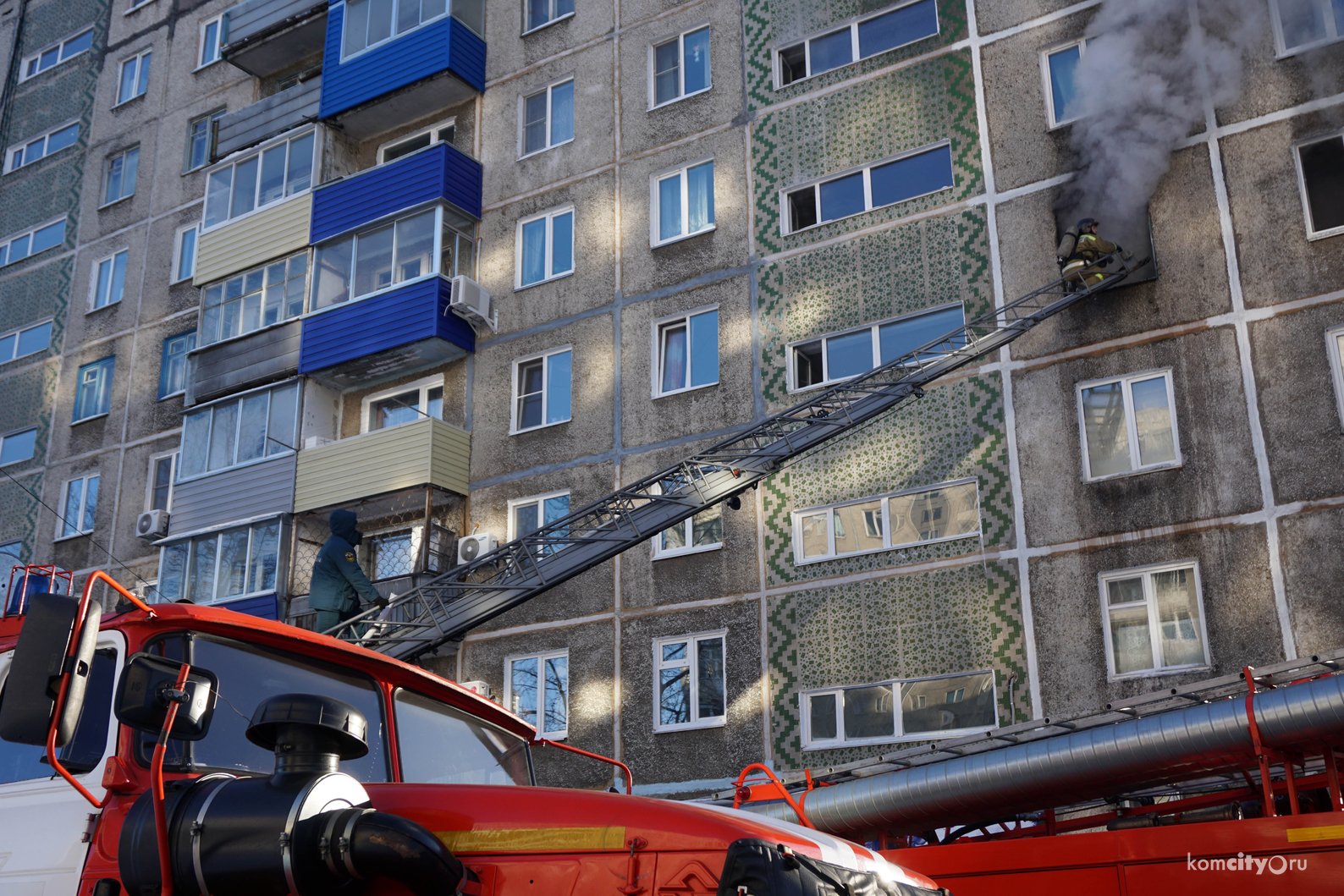 По факту гибели в пожаре ребёнка и двоих взрослых возбуждено уголовное дело