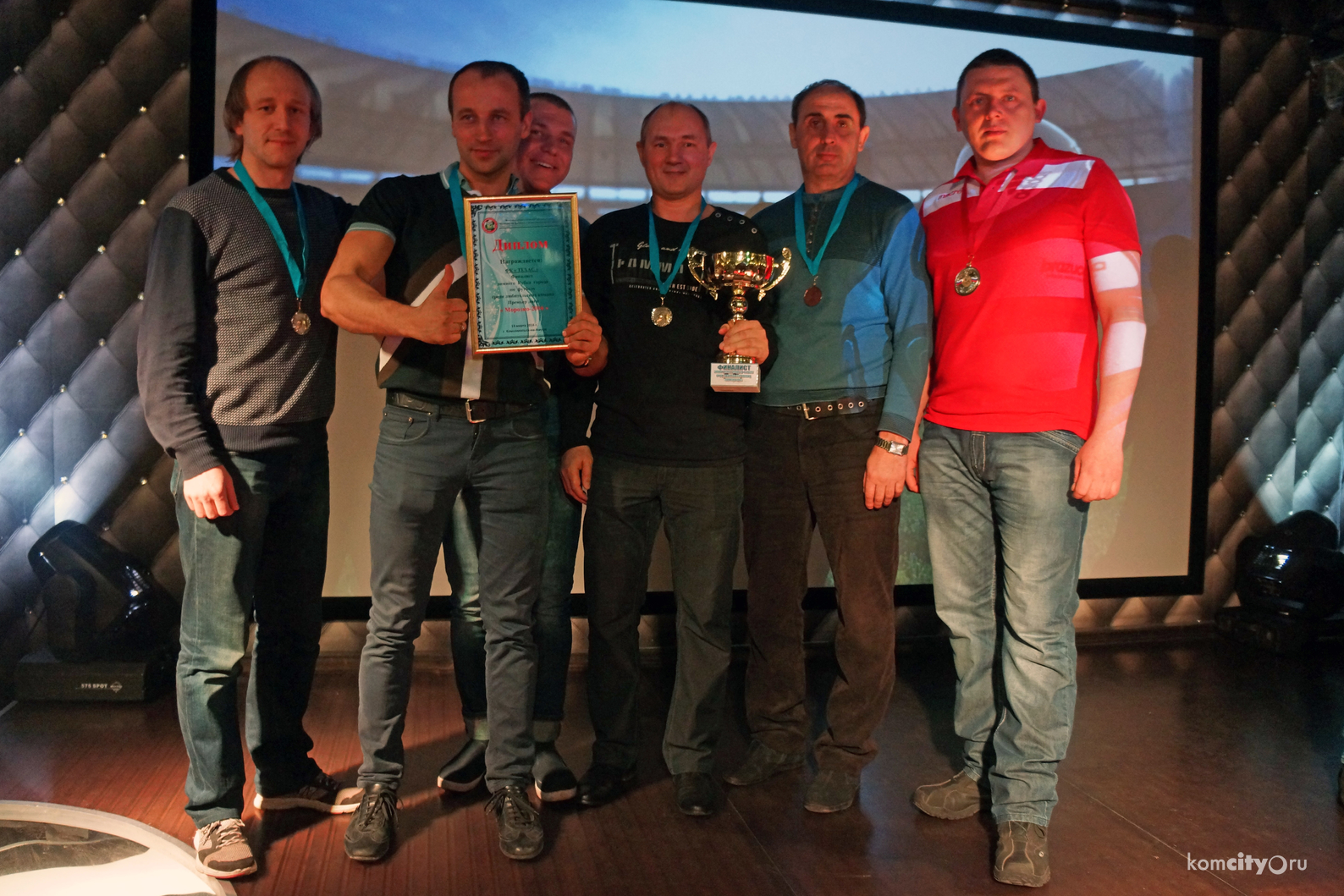 Победители первенства по мини-футболу «Морозко 2016» получили заслуженные награды