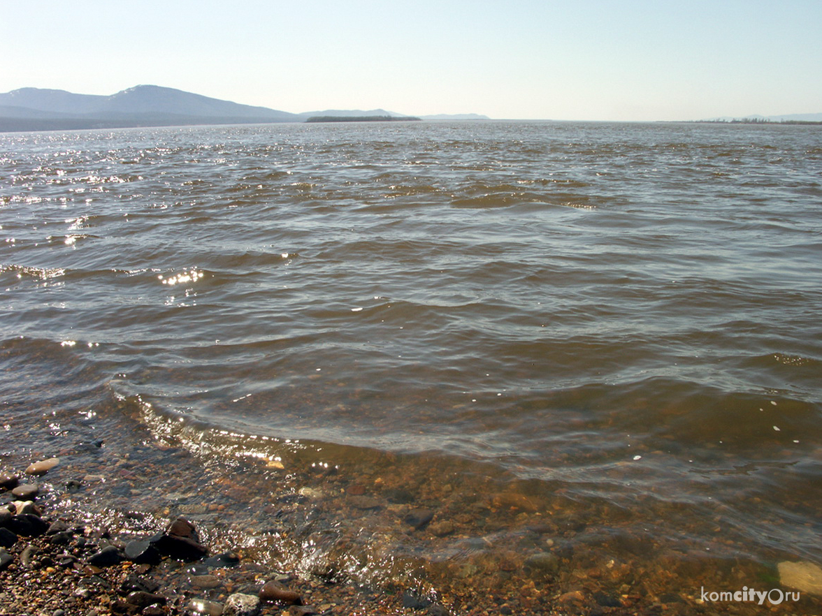 В Комсомольске примут дополнительные меры по очистке воды в связи с очередным сбросом Хабаровском в Амур неочищенных стоков