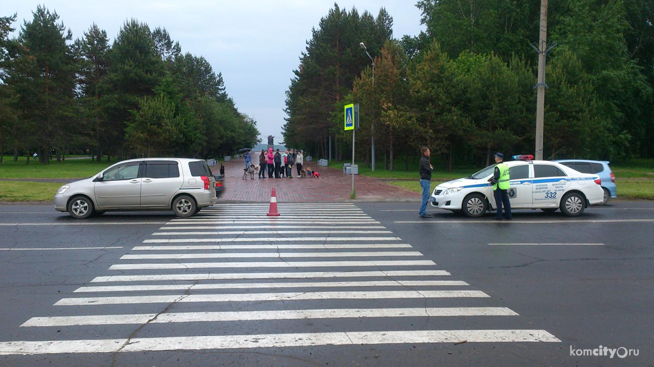 Вчера на дорогах Комсомольска-на-Амуре сбили двух подростков