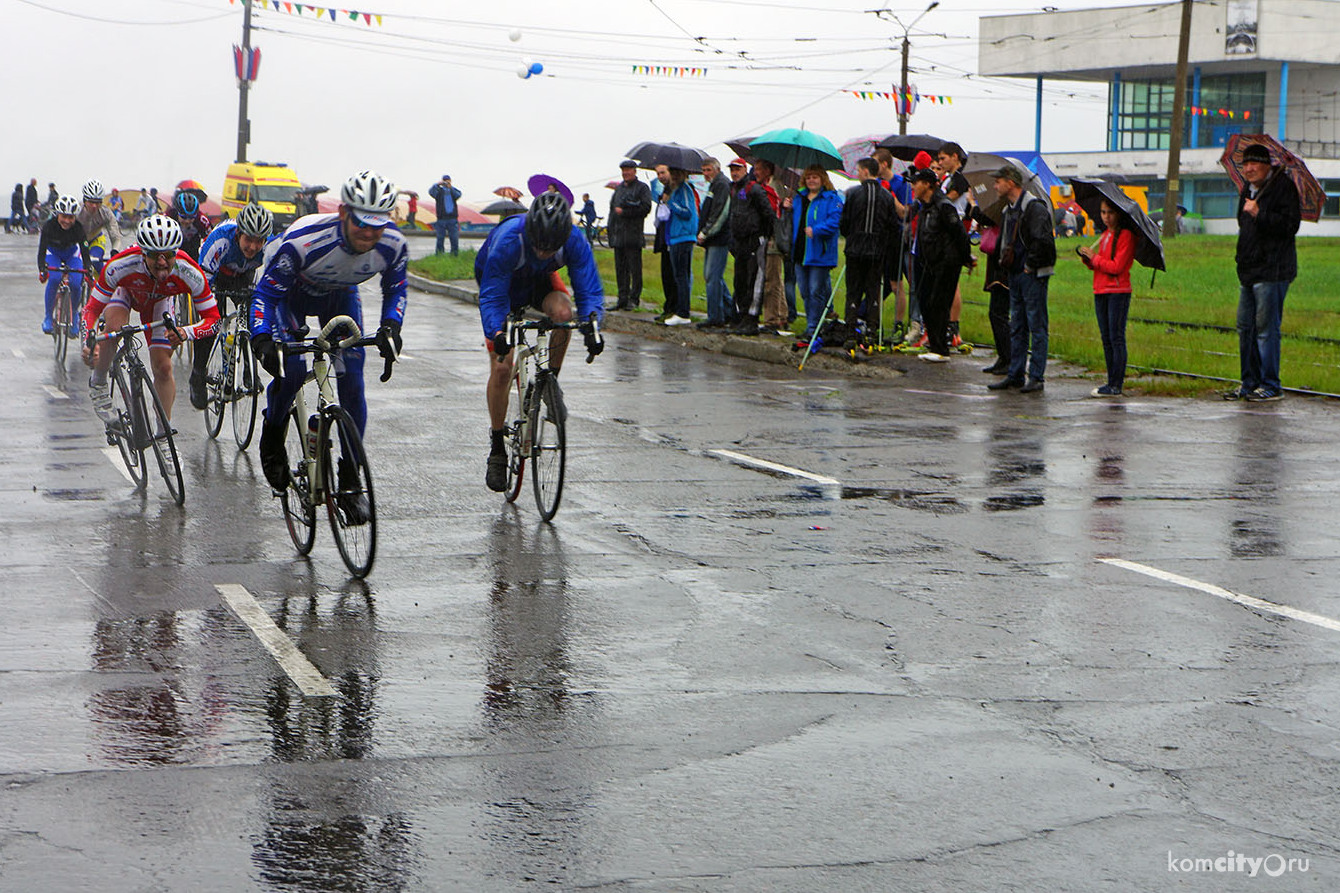 Дождь в День города не помешал проведению комбинированной эстафеты и велогонки