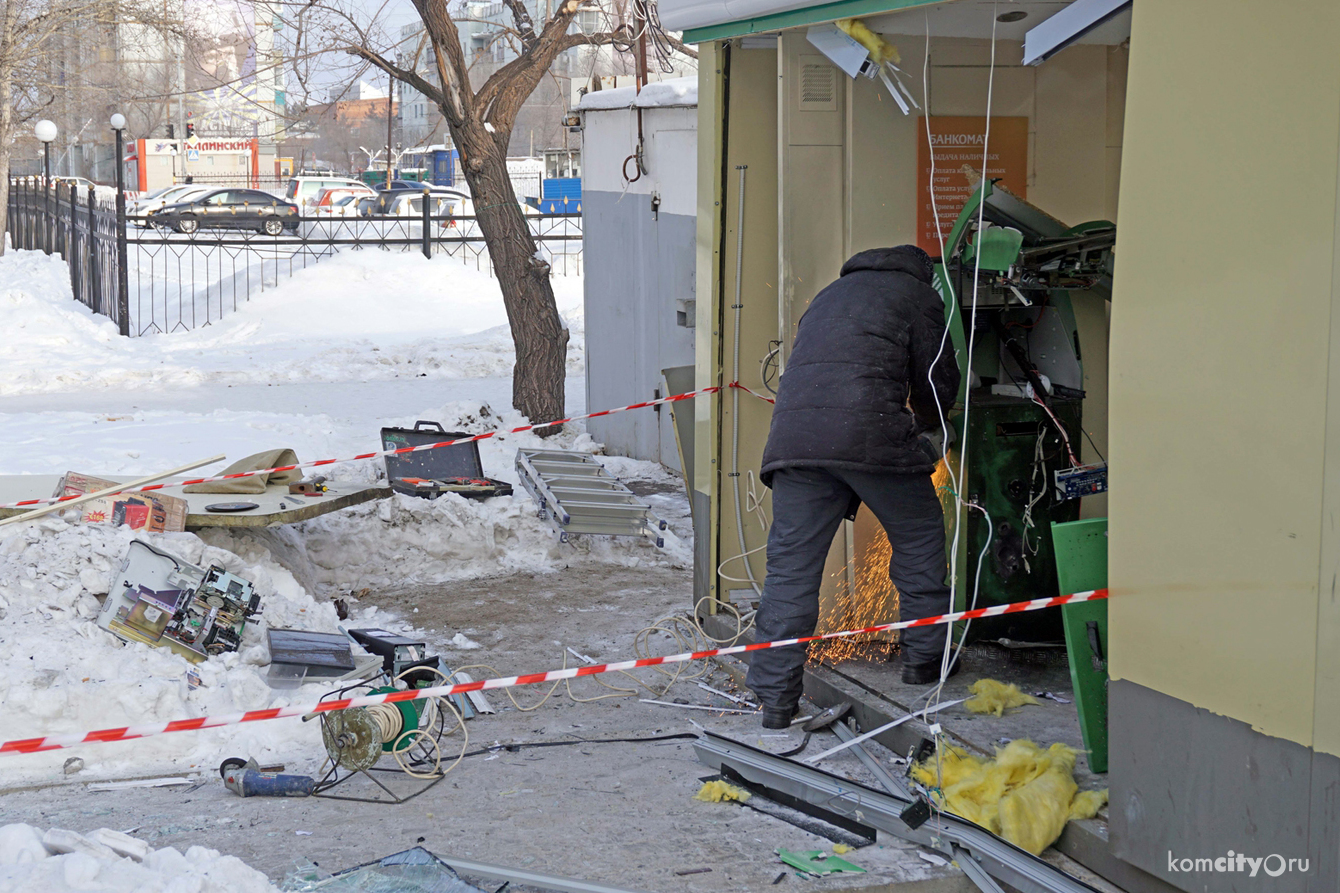 Взорвавшим банкомат злоумышленникам придётся возместить 2,3 миллиона причинённого ущерба