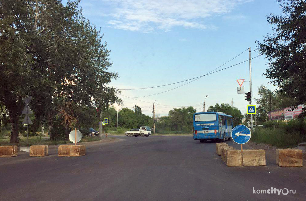 На перекрёстке Павловского и Вагонной перекрыли часть проезжей части