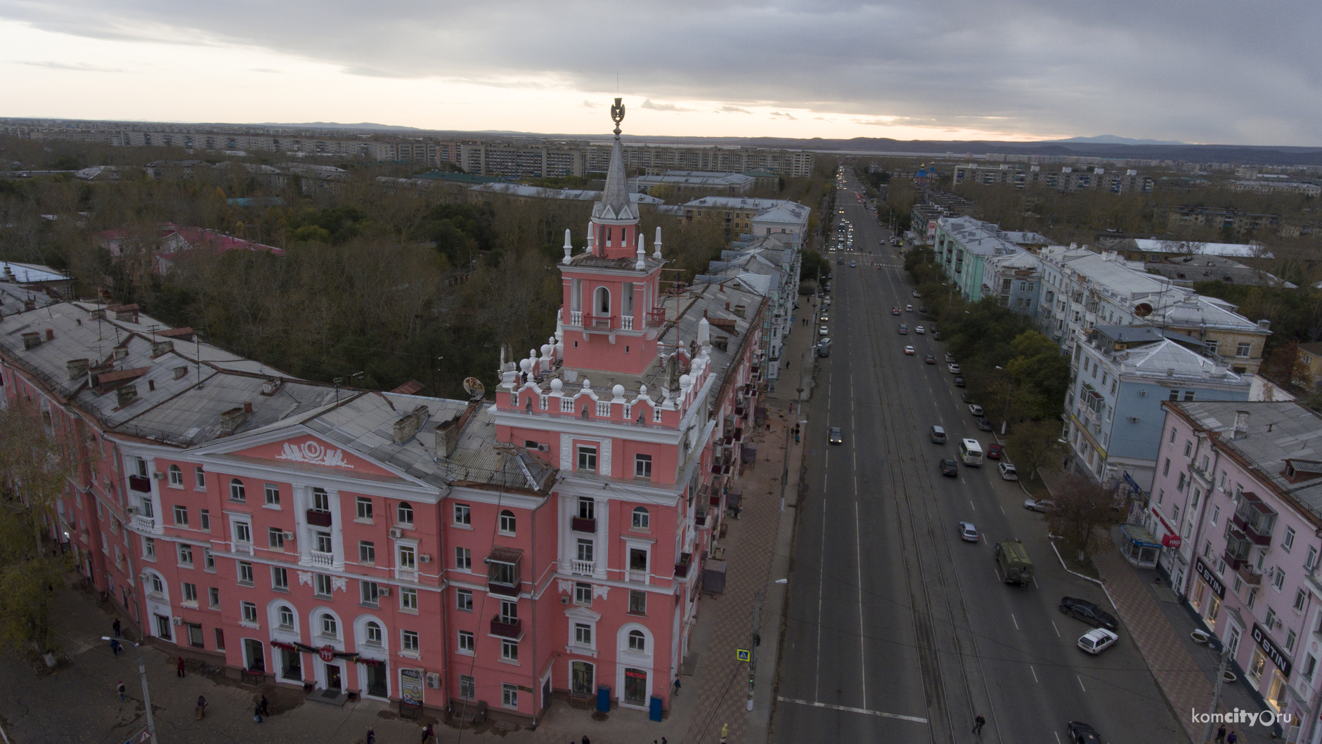 Дом со шпилем засияет новой подсветкой до конца года