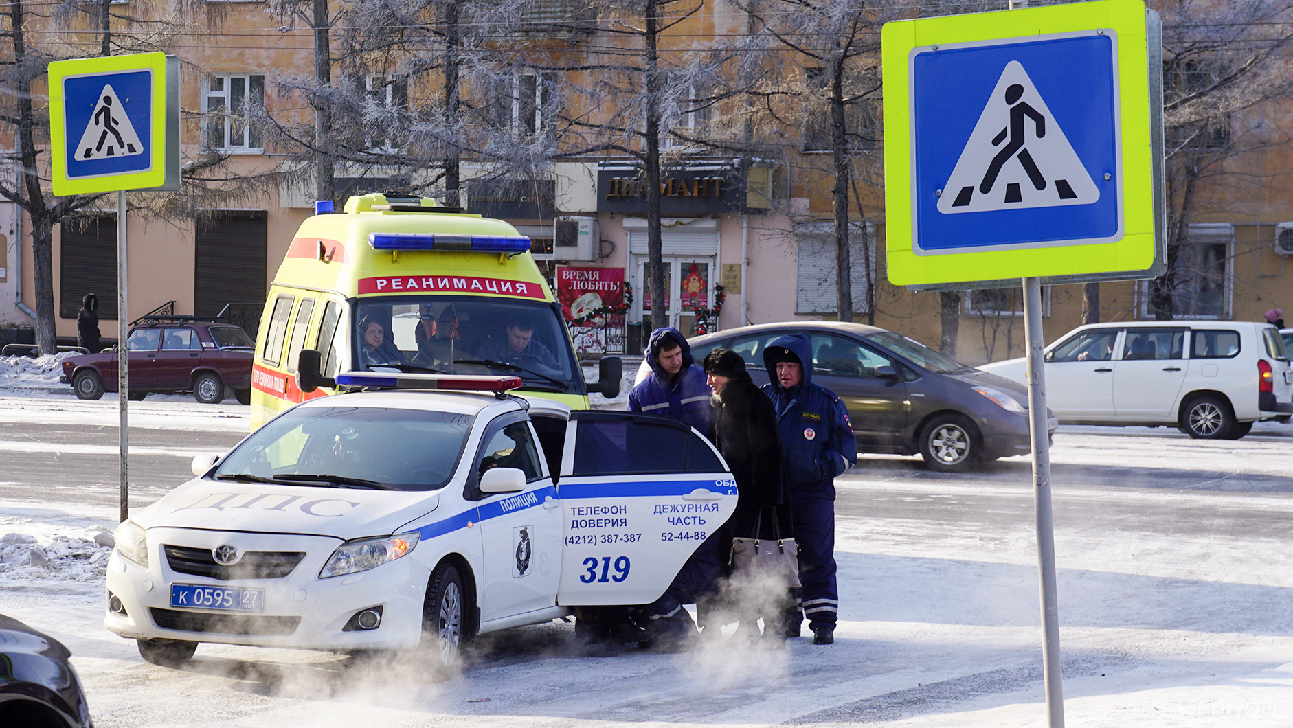 Экипаж ДПС сбил пожилую женщину в районе площади Металлургов