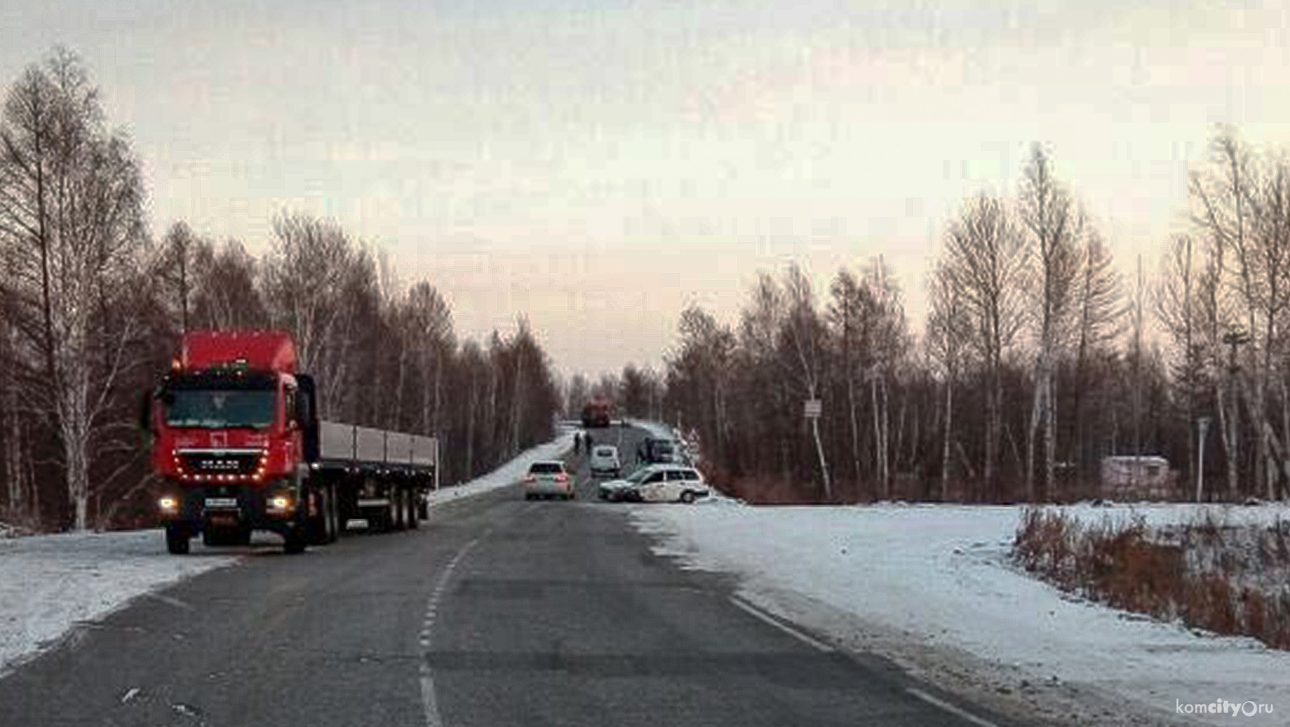 Два человека получили травмы в результате аварии на подъезде к Амурску