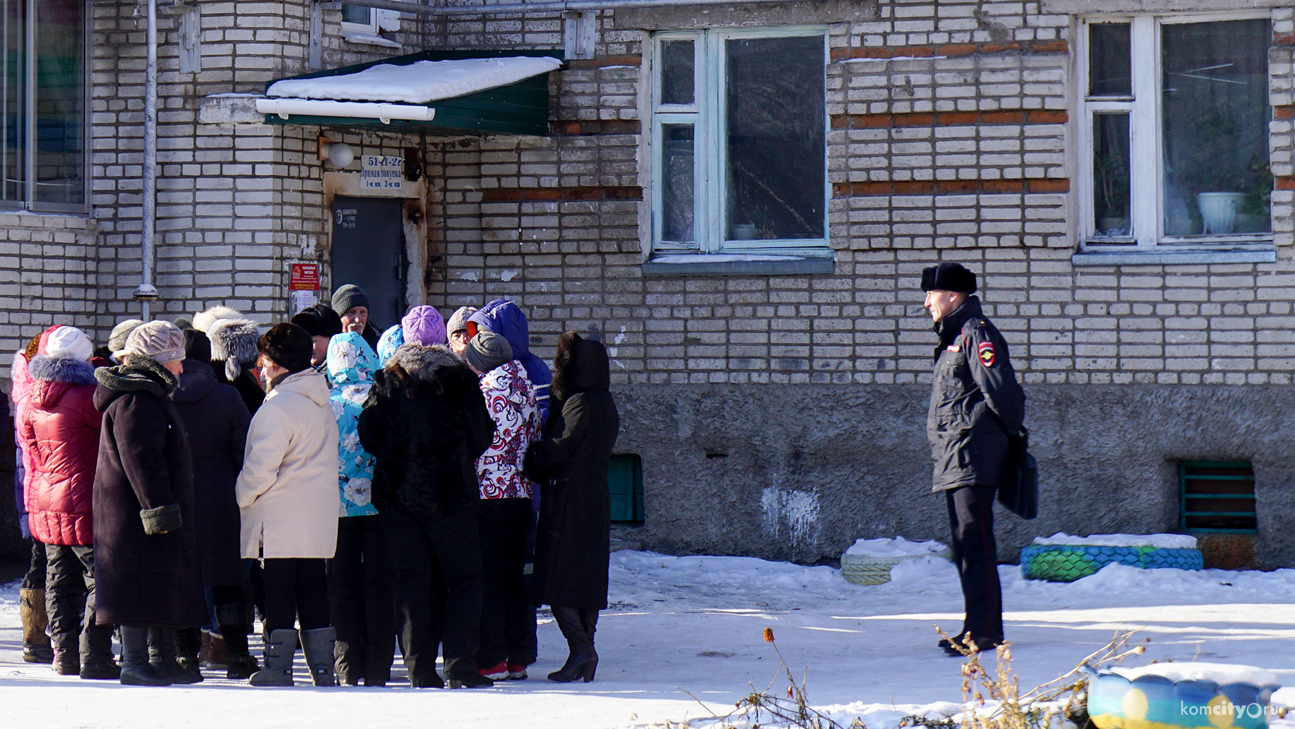 На Радиоцентр, чтобы включить холодную воду, отправились полиция, МЧС и ФСБ