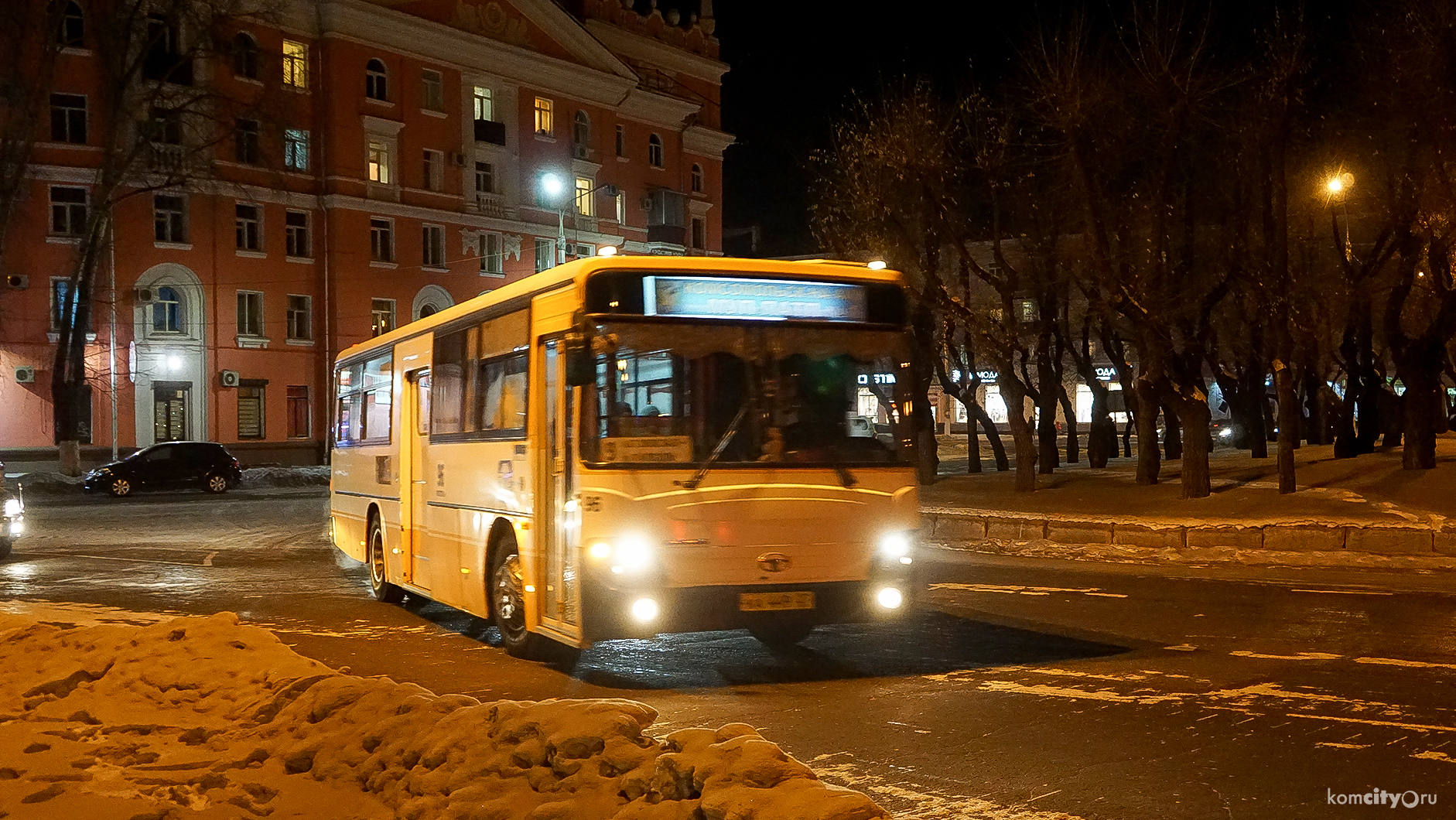 Автобус 5 комсомольск. АТП Комсомольск-на-Амуре. Автобусы Комсомольска-на-Амуре. Автобусы ПАЗ В Комсомольске-на-Амуре. Автобус 30 Комсомольск-на Амуре.