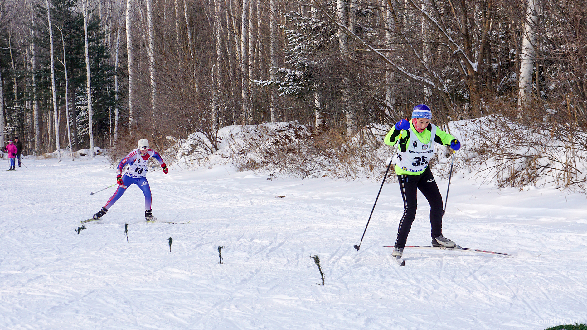 Комсомольчане отпраздновали День зимних видов спорта соревнованиями по лыжным гонкам
