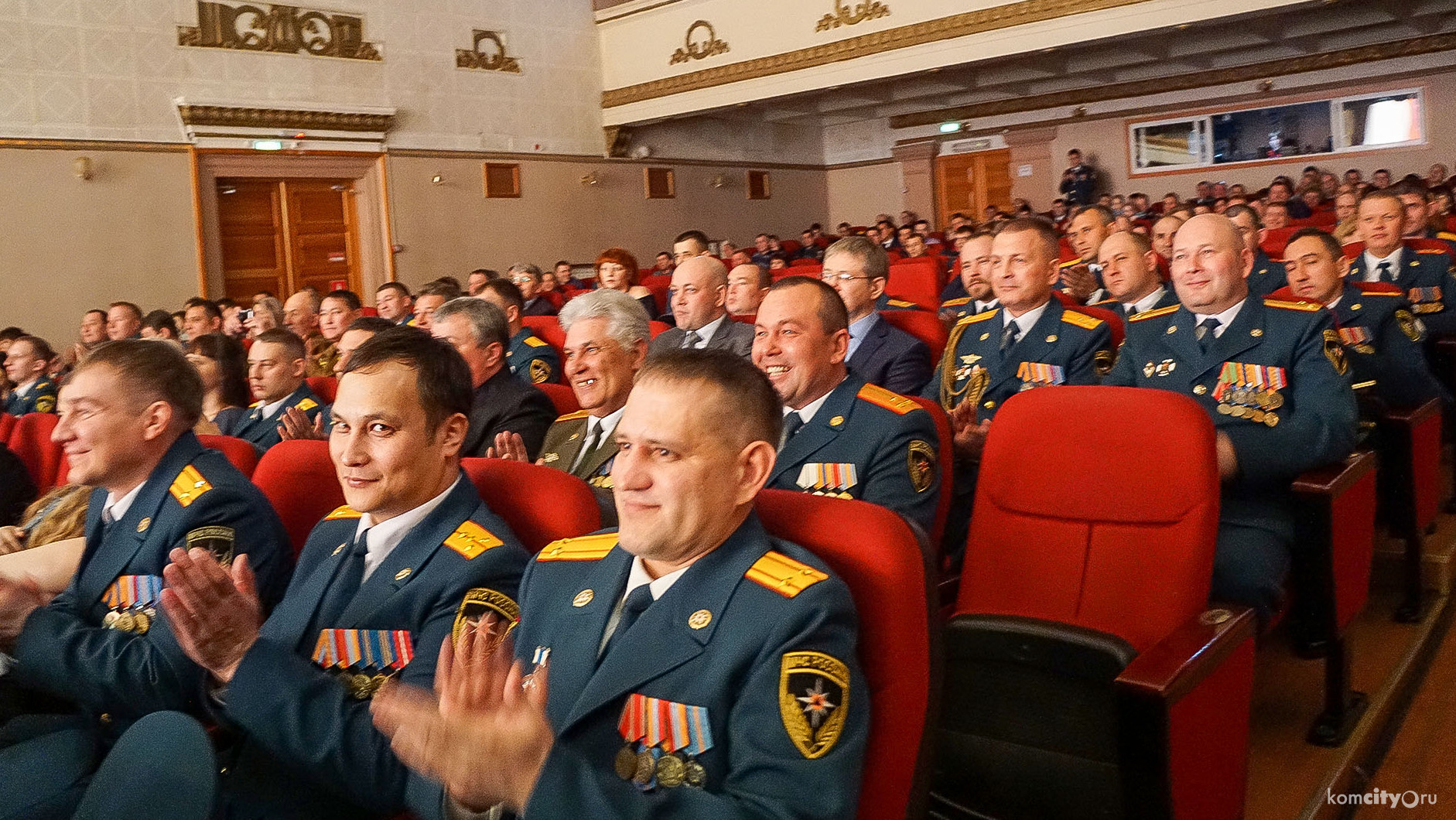 Лучших пожарных наградили на торжественном собрании в ДК Железнодорожников