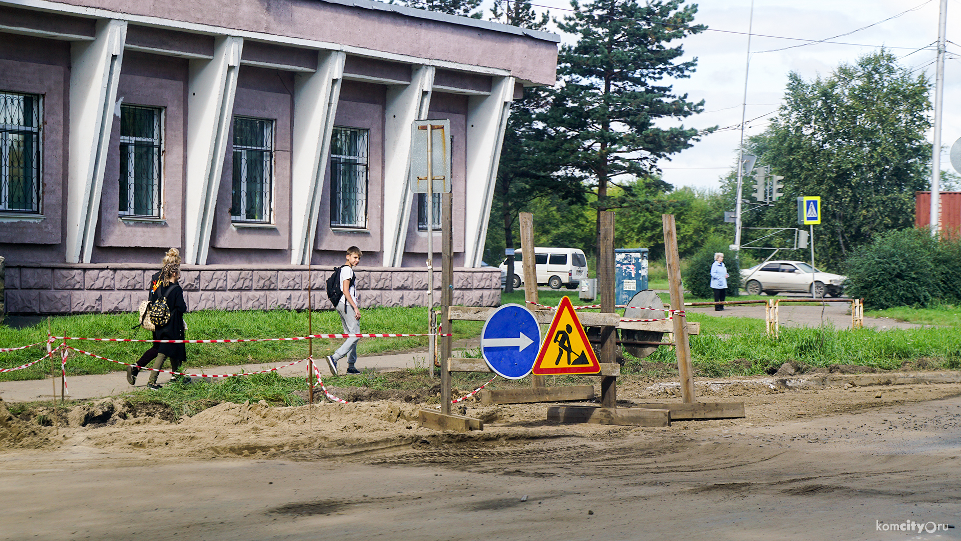 Раскуроченную дорогу на перекрёстке Вокзальной и Первостроителей заасфальтируют через несколько дней