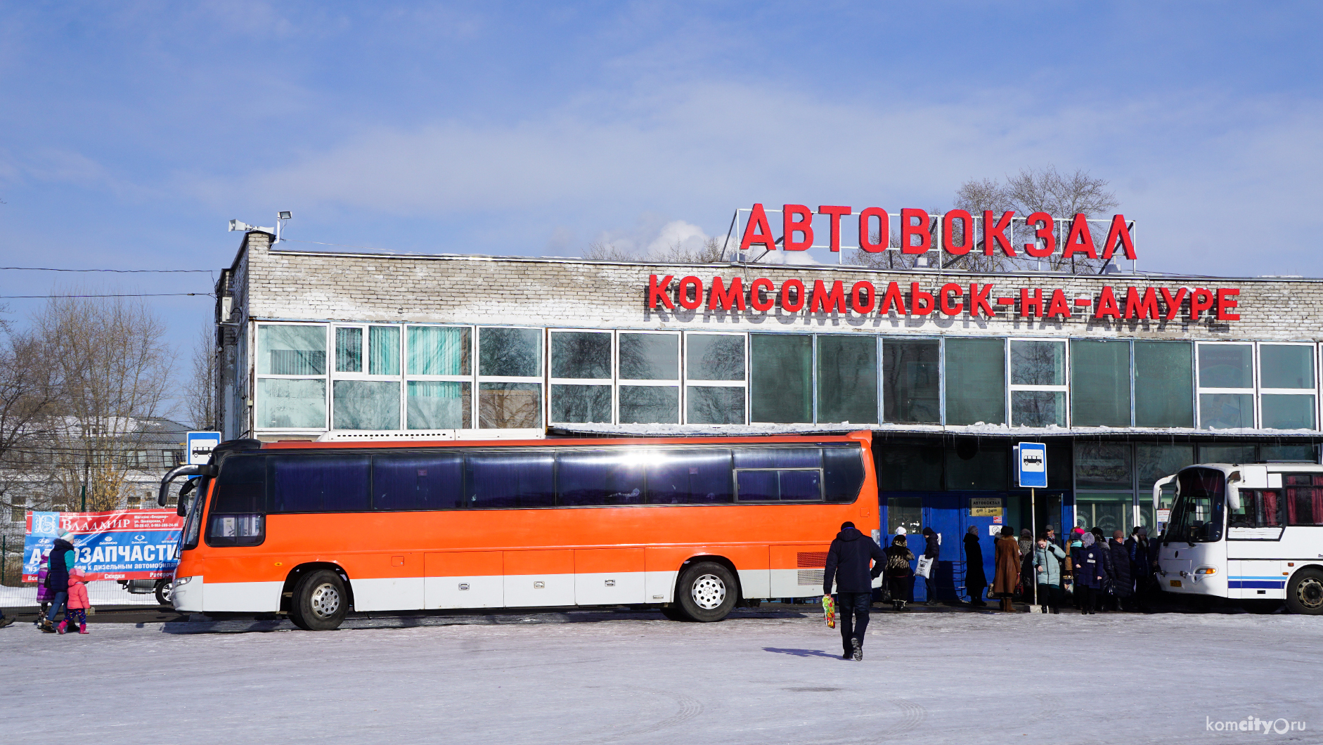 1 января трамваи и автобусы выйдут на линию с 10:00
