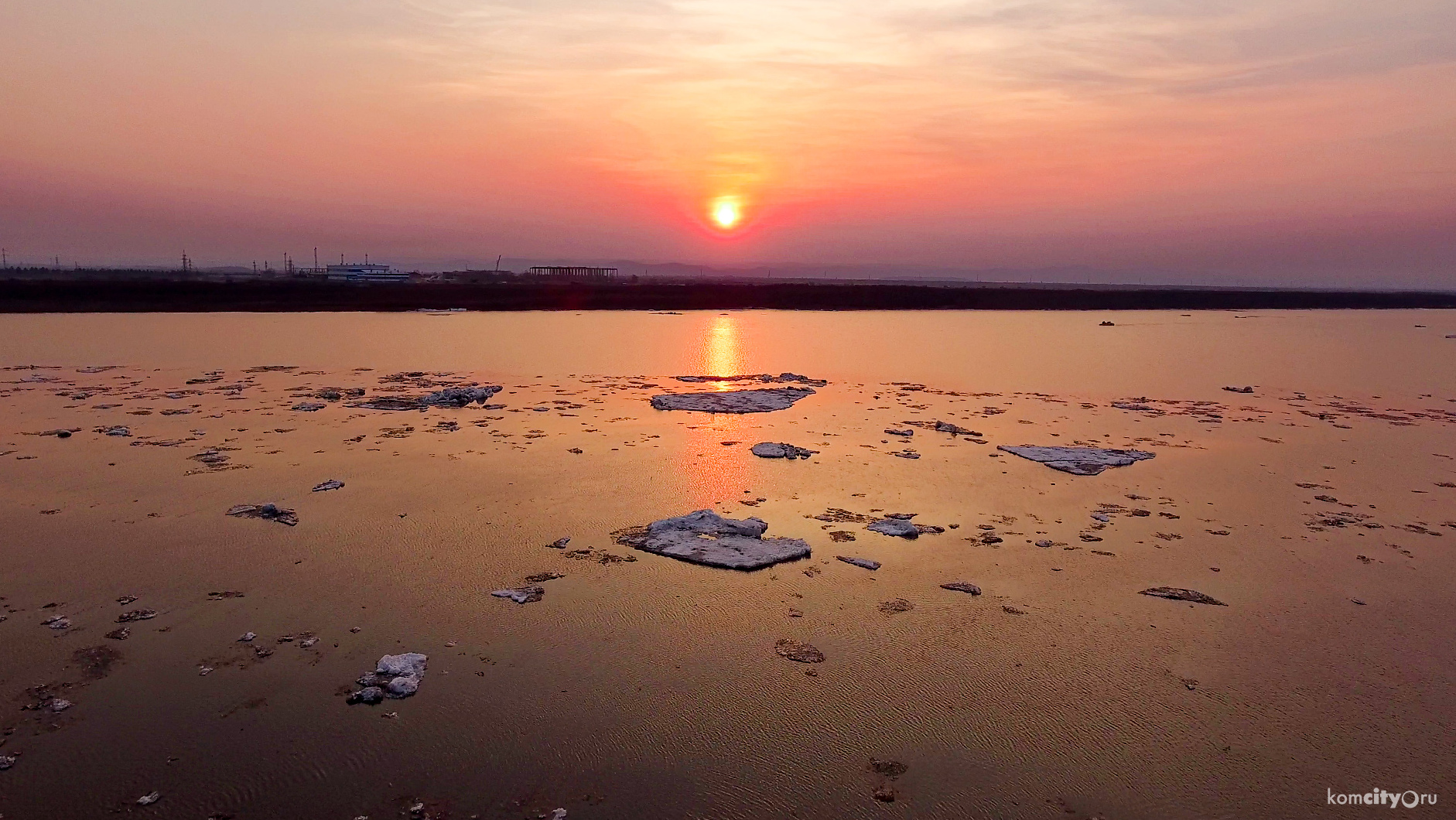 Ледоход на Амуре — Видео от komcity.ru