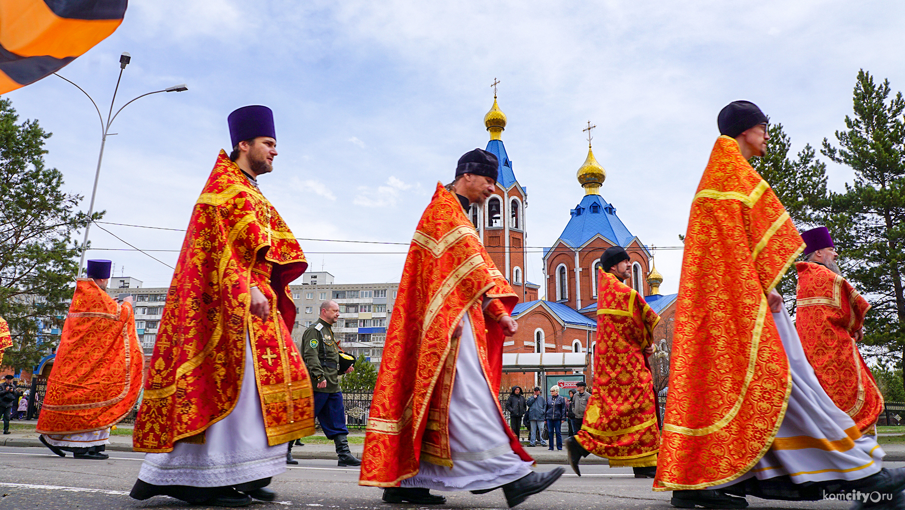 Крестный ход третий раз пройдёт по проспекту Первостроителей