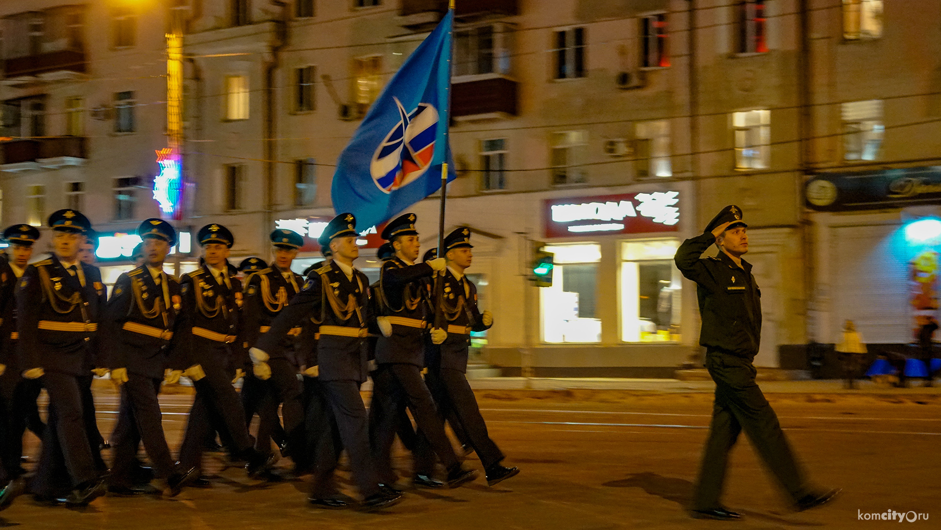 На проспекте Ленина прошла генеральная репетиция военного марша на 9 Мая