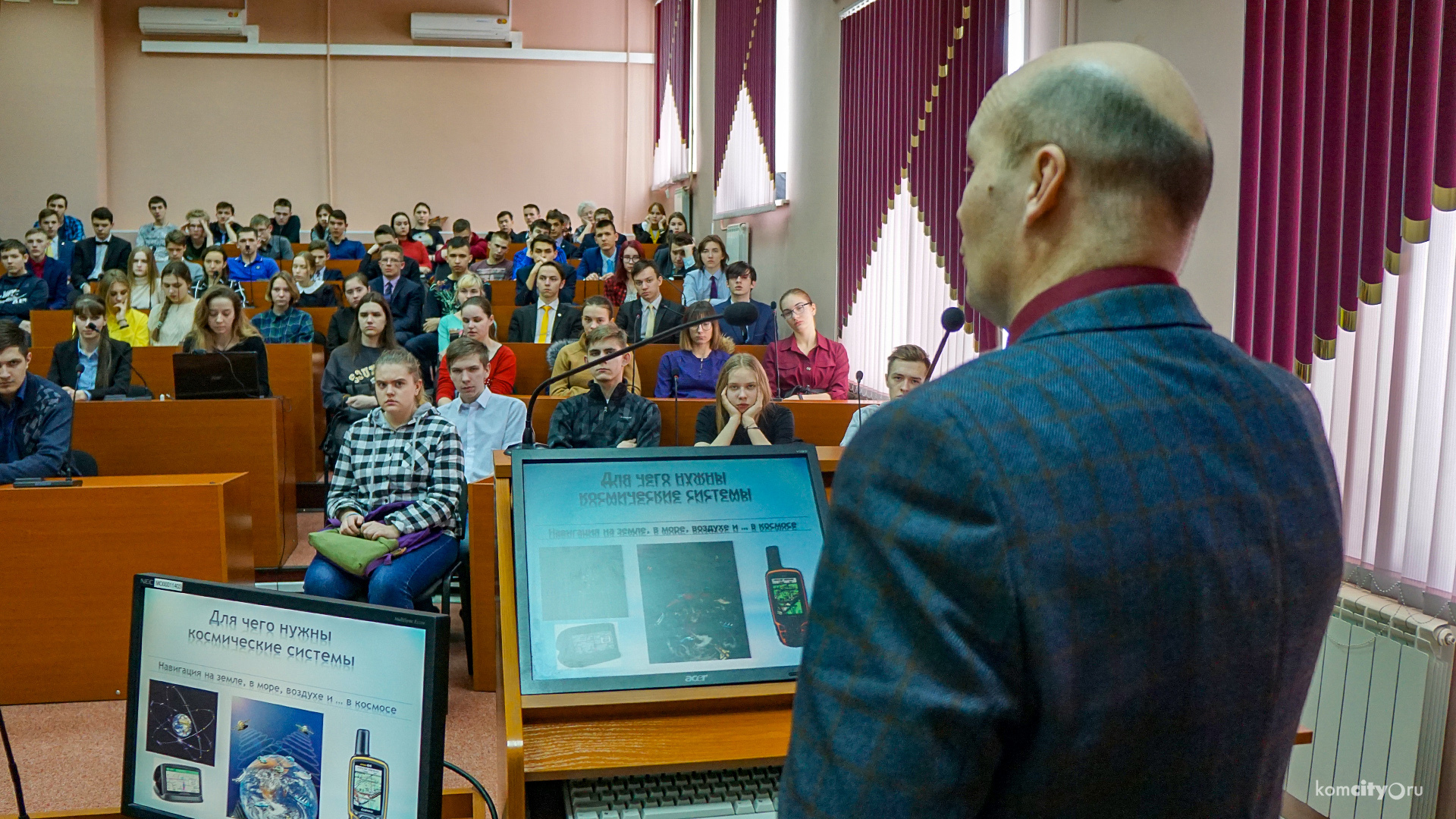 О космической радиотехнике и электронике рассказали на открытой лекции в КнАГУ