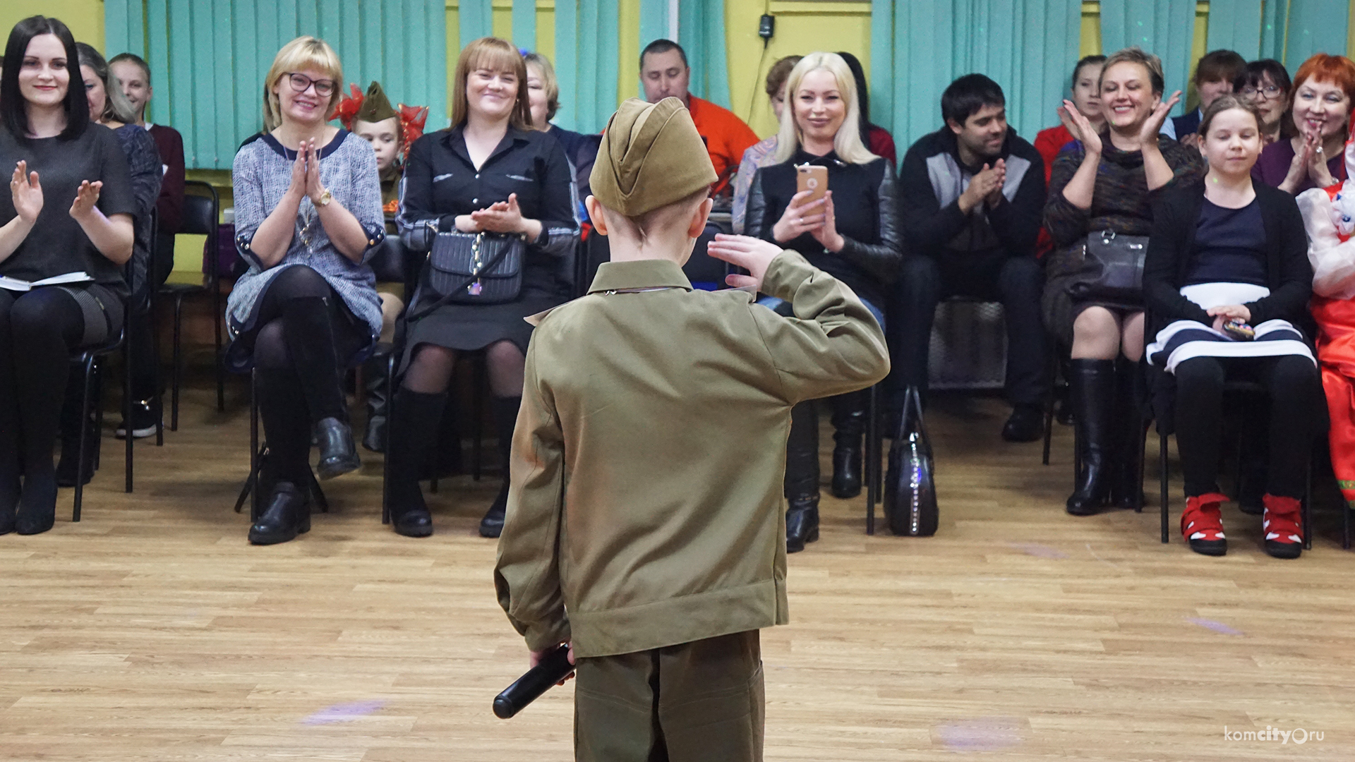 27 солистов и 38 вокальных групп приняли участие в конкурсе патриотической песни «Виват, Россия!»