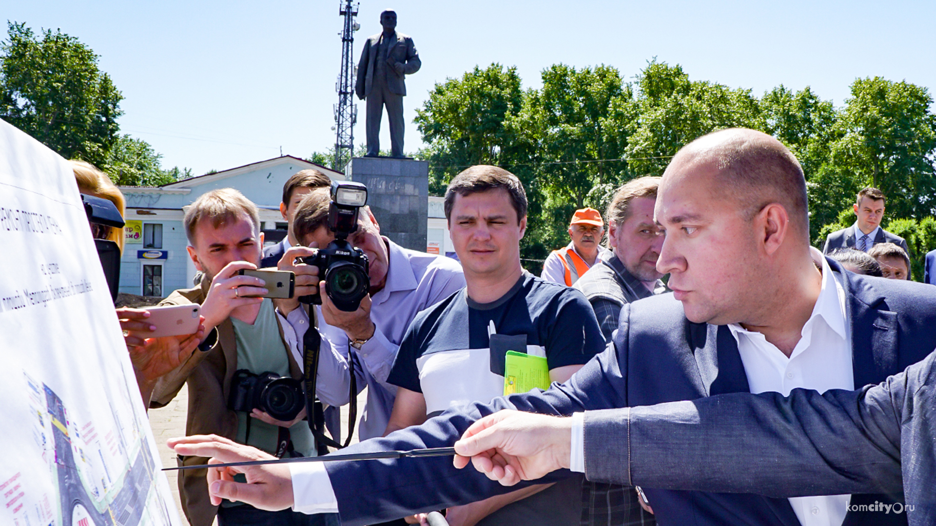 Плюс один: Зарегистрирован третий кандидат на кресло мэра