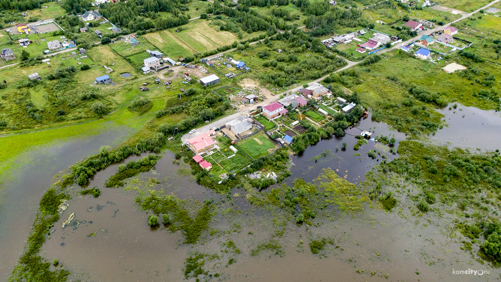 На Малой Хапсоли вода уже в метре от жилых домов