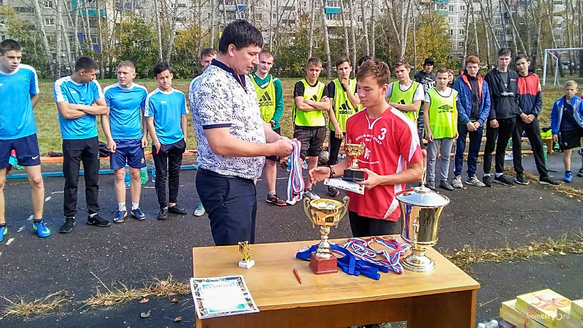 Блиц-турнир по дворовому футболу устроили в детском доме №34