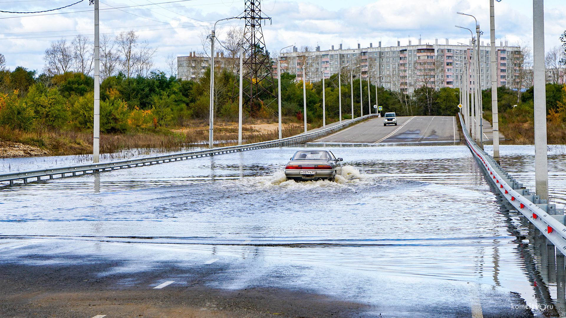 Вода с Пермской ещё не ушла, но проехать уже могут даже низкие машины