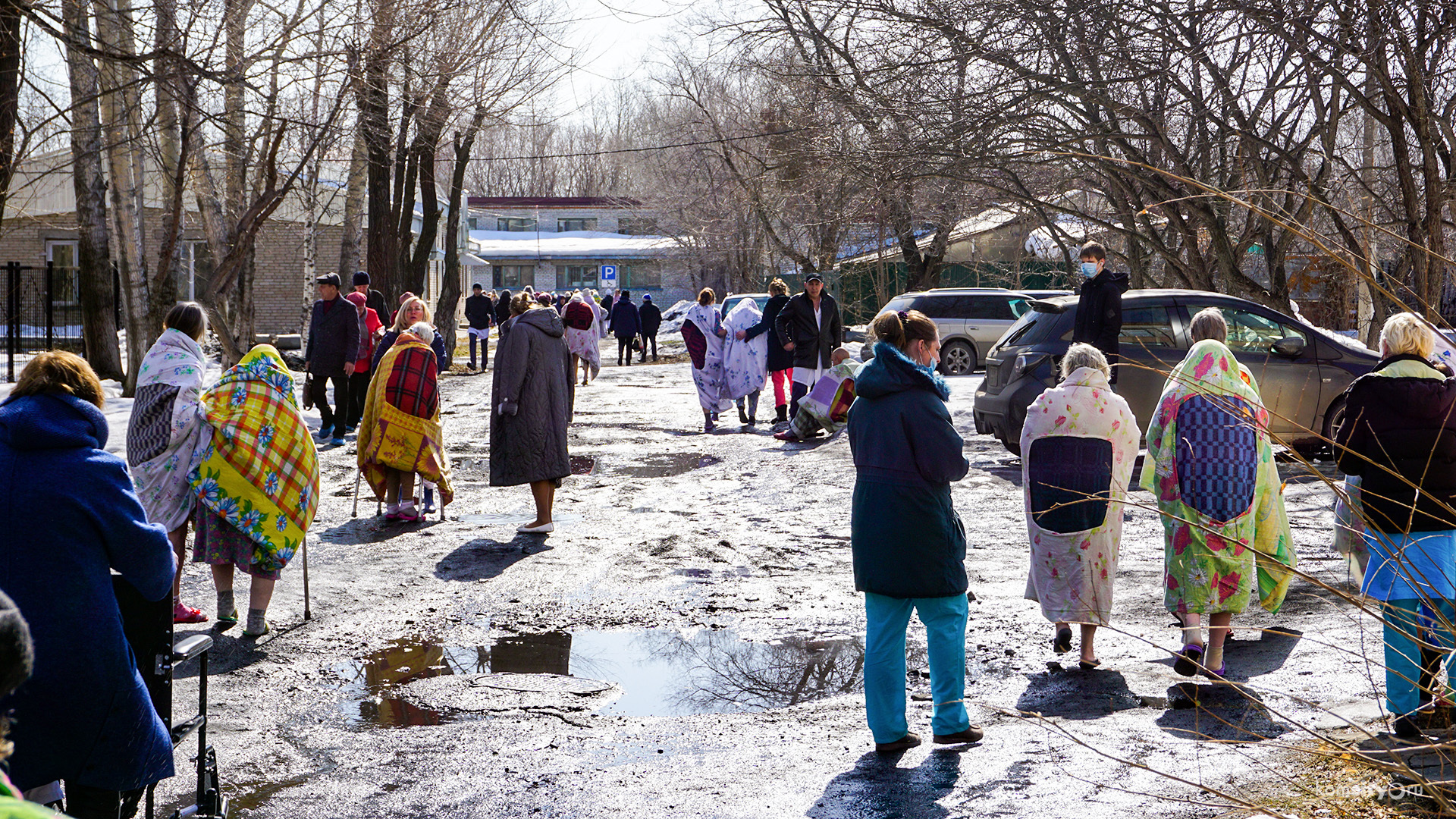 Психбольницу эвакуировали из-за подозрительной сумки