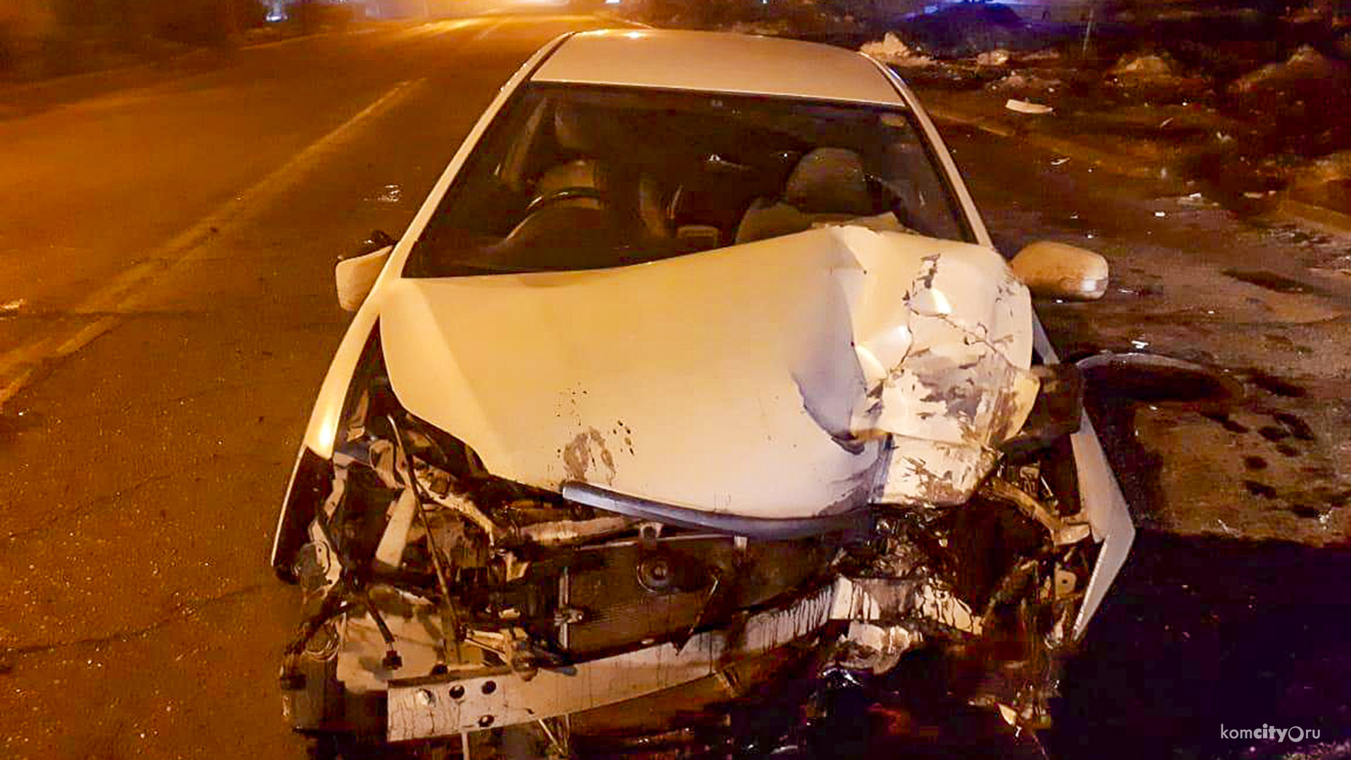 На Кирова «Премио» уничтожила столб, водитель отказался от теста на алкоголь
