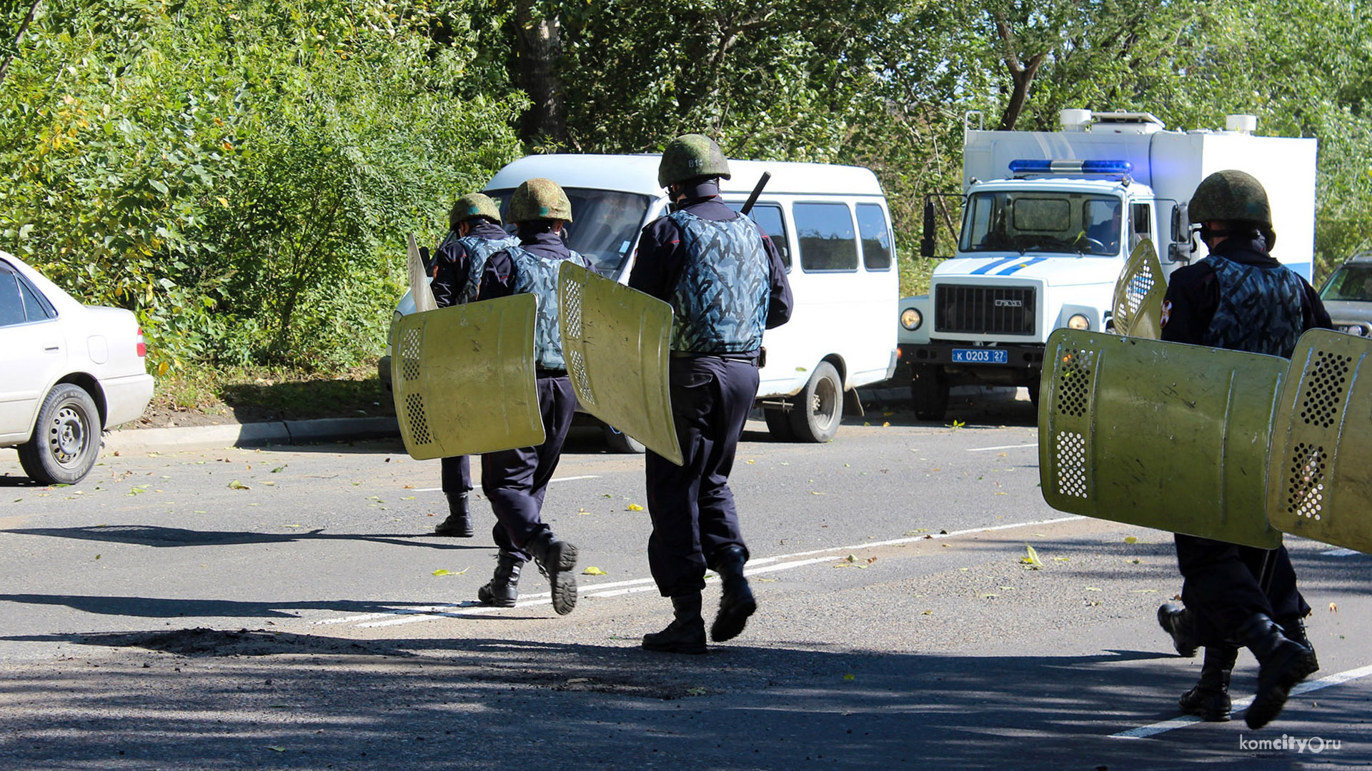 В Комсомольске осудили банду, совершившую разбойное нападение на иностранцев, притворившись ОМОНом