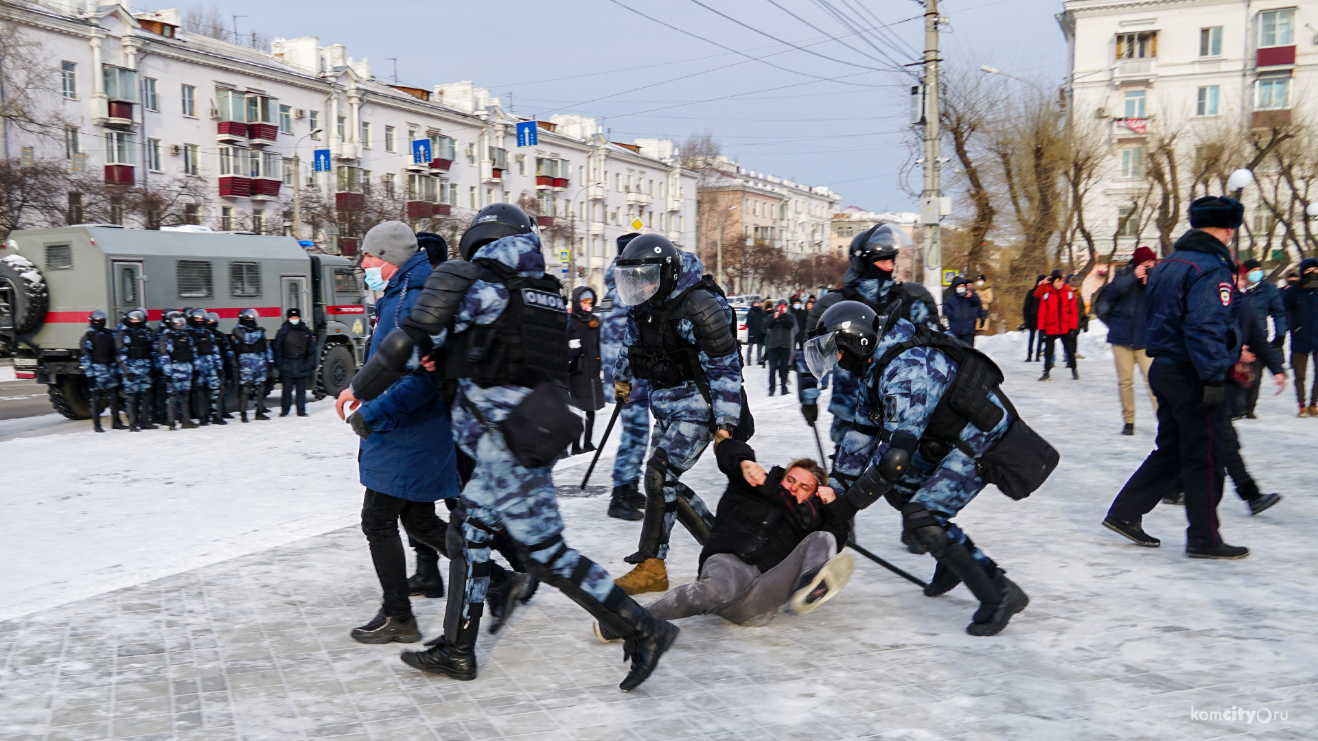 Около десятка человек задержали в Комсомольске на митинге в поддержку Навального