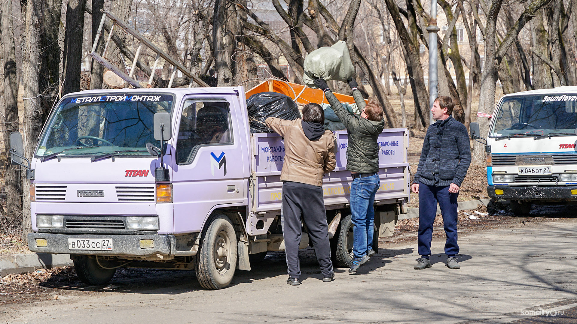 Комсомольск вышел на субботник