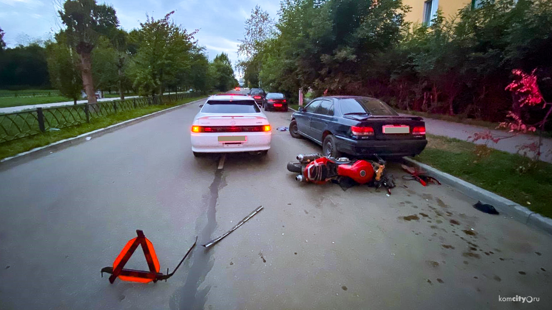 Марк-2 и мотоцикл не поделили дорогу на Копылова, мотоциклист оказался в больнице
