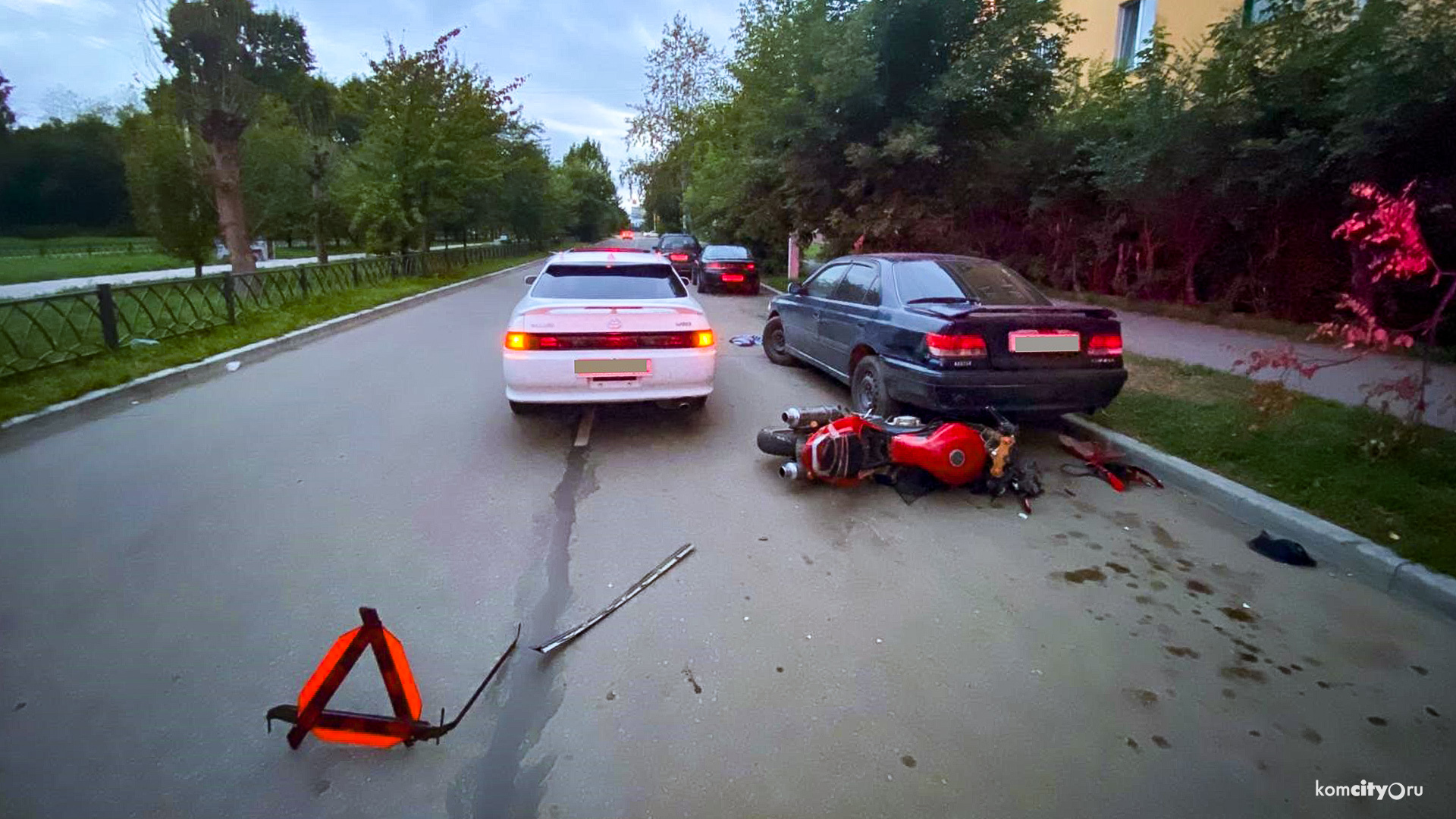 Марк-2 VS пьяный мотоцикл — Видео момента аварии