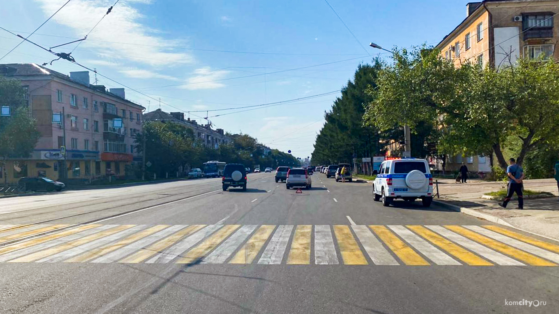 Велосипедистка протаранила машину на пл. Металлургов