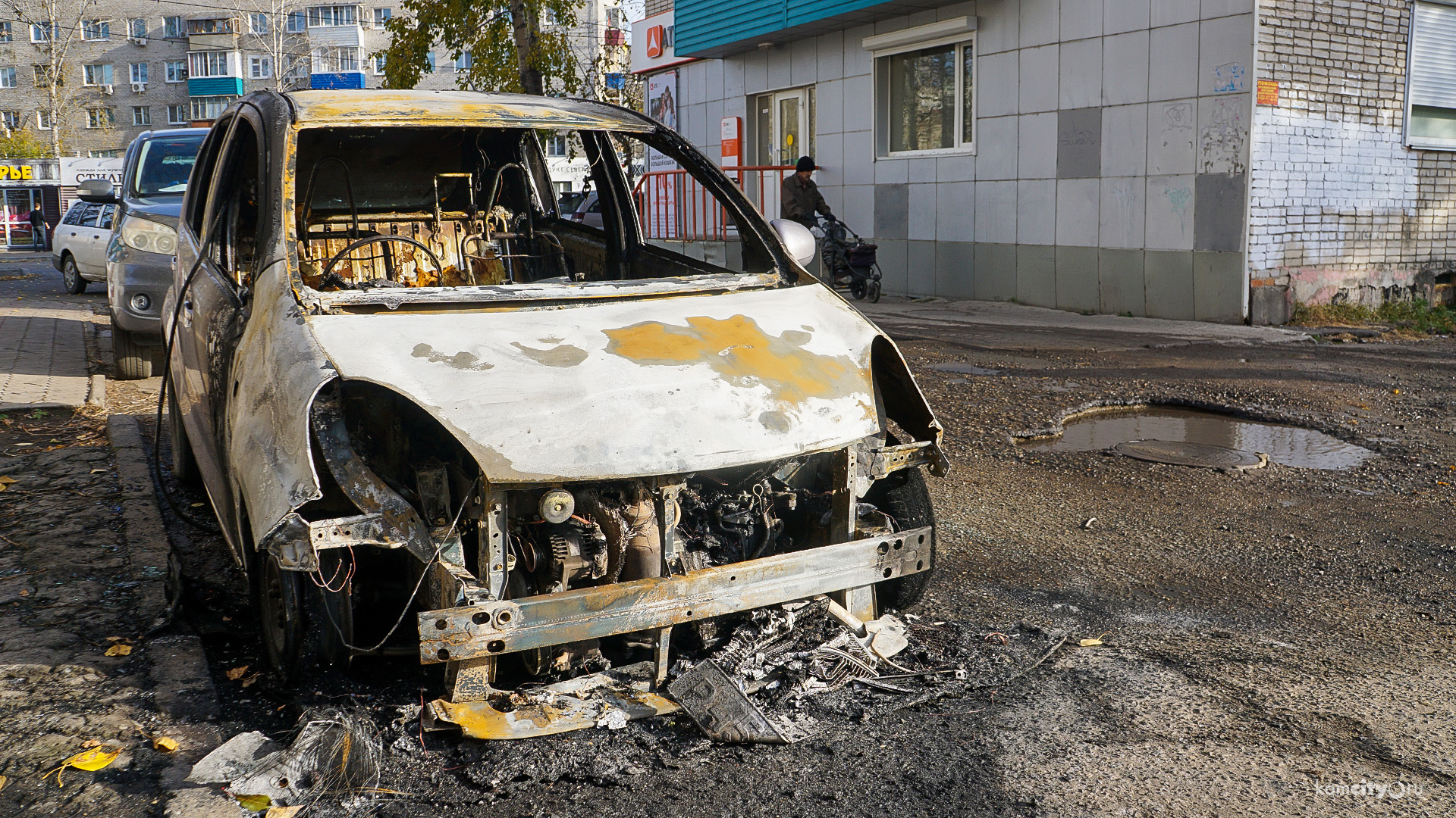 На Дзёмгах сгорела Тойота Пассо