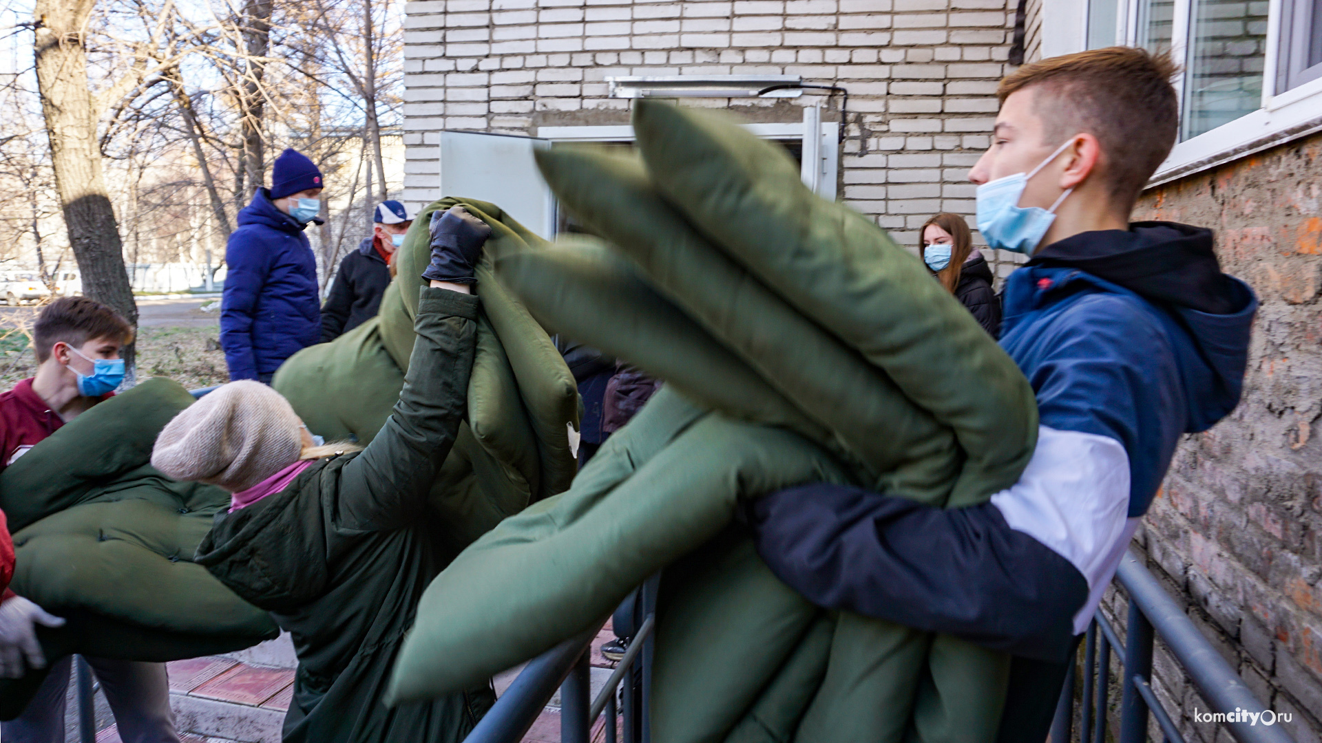 Для развёртывания вновь открывающегося ковидного госпиталя в больнице №4 требуется помощь волонтёров