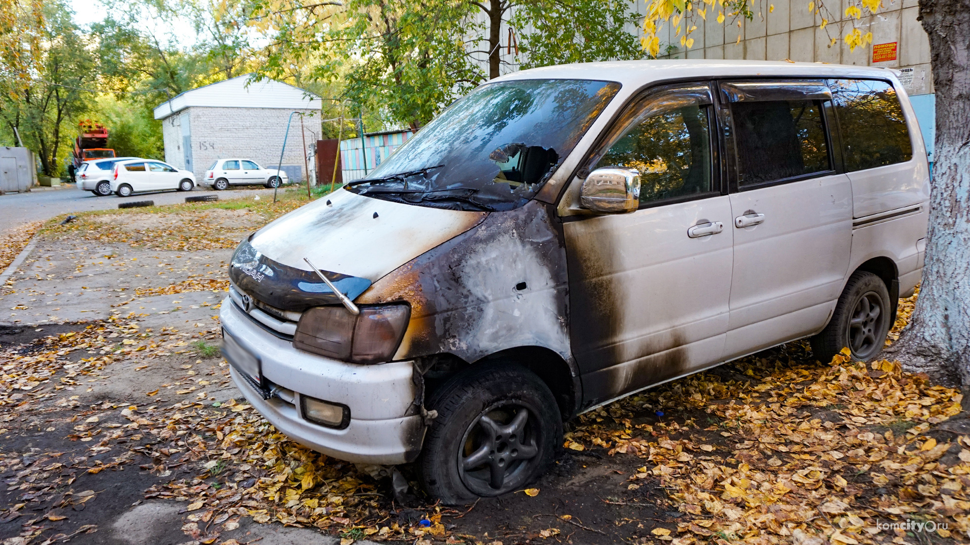 На Орджоникидзе сожгли автомобиль