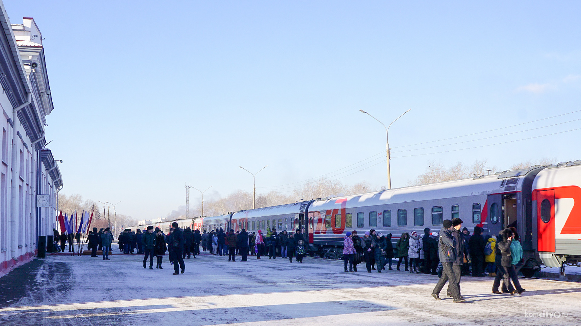 Поезд из Хабаровска прибыл в Комсомольск с серьёзной задержкой из-за технических неполадок