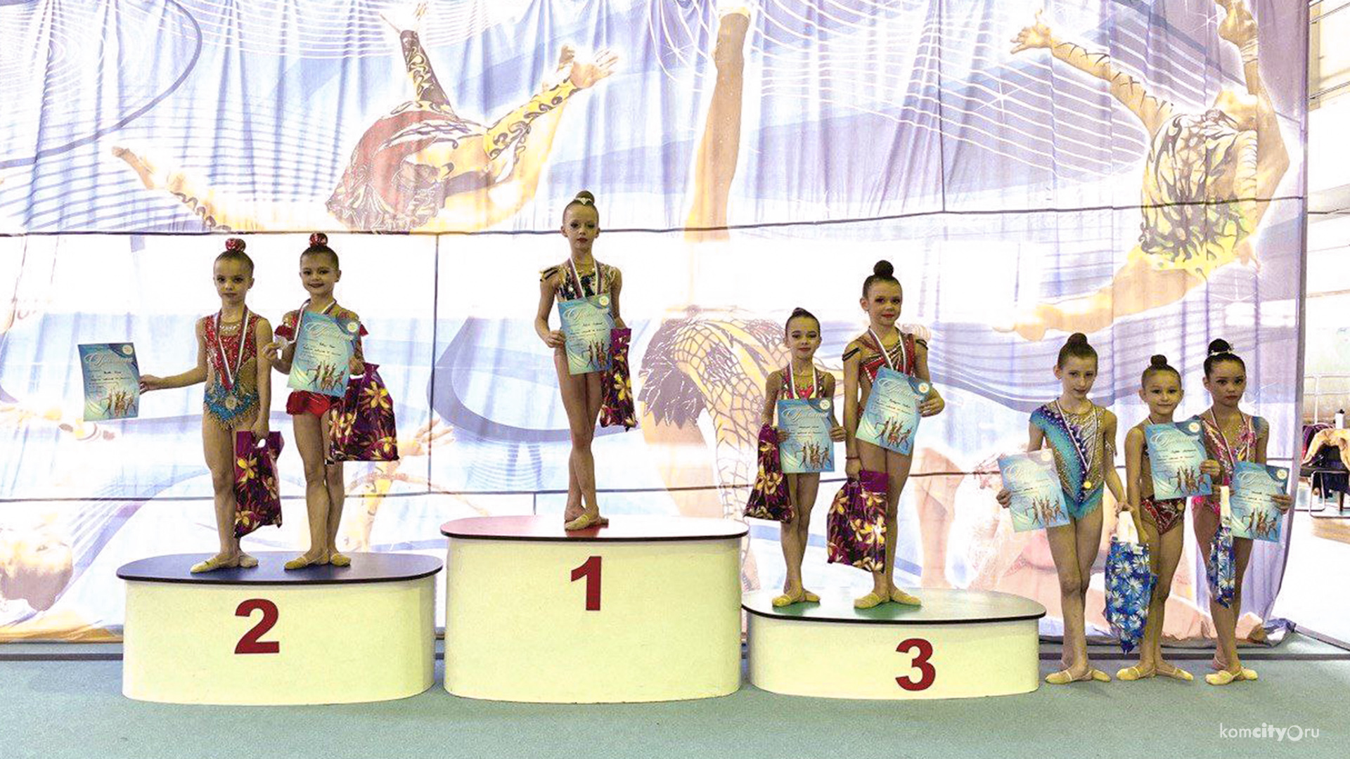 Комсомольские гимнастки выиграли «серебро» краевых соревнований