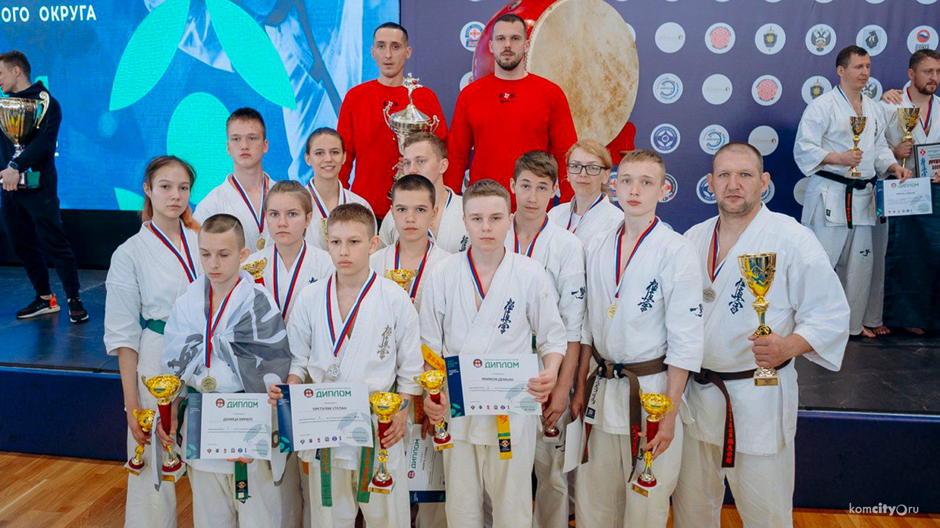 Комсомольские каратисты — в числе победителей первенства и чемпионата ДФО