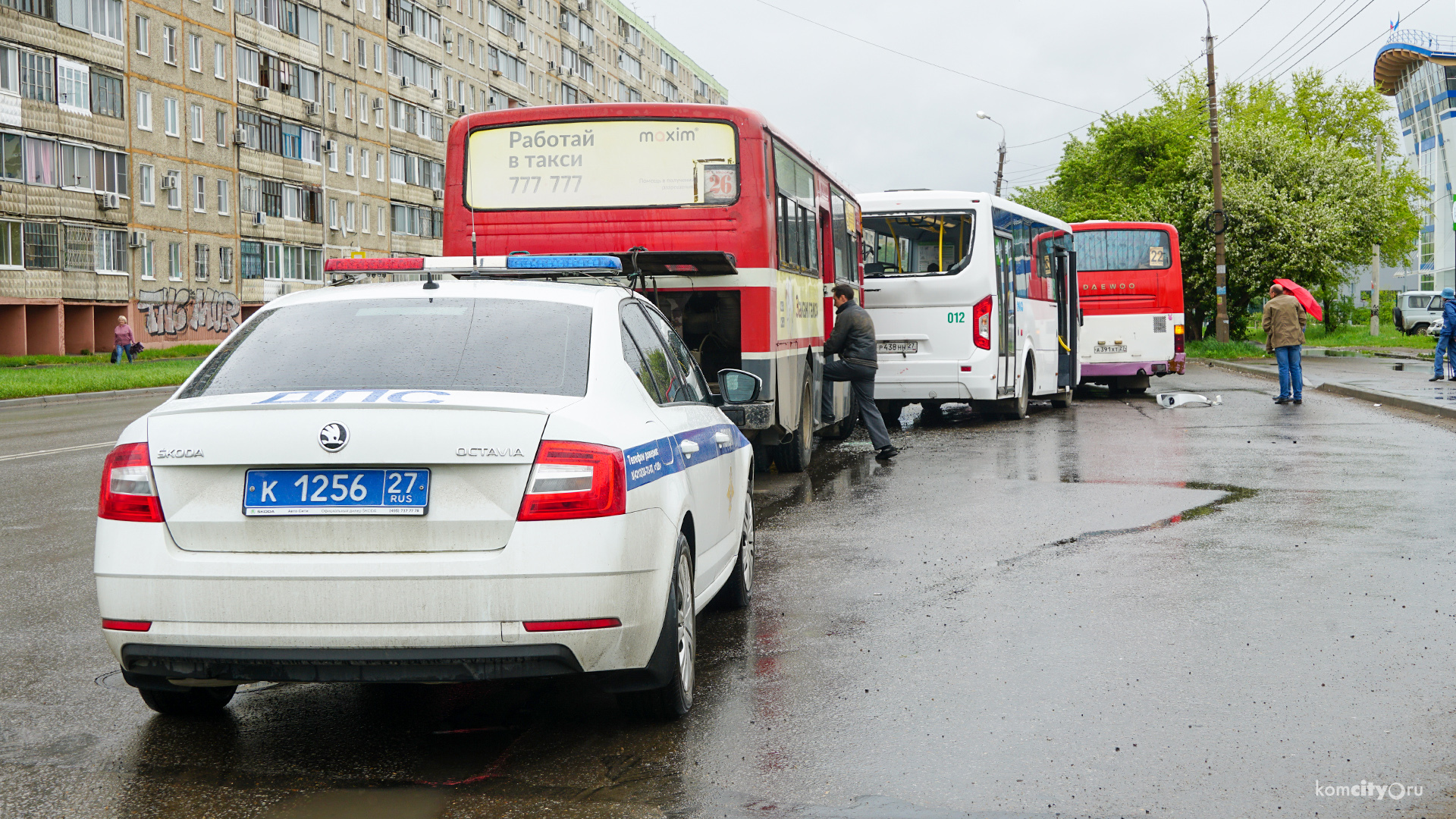 Шесть человек пострадали в столкновении трёх автобусов на Вокзальной